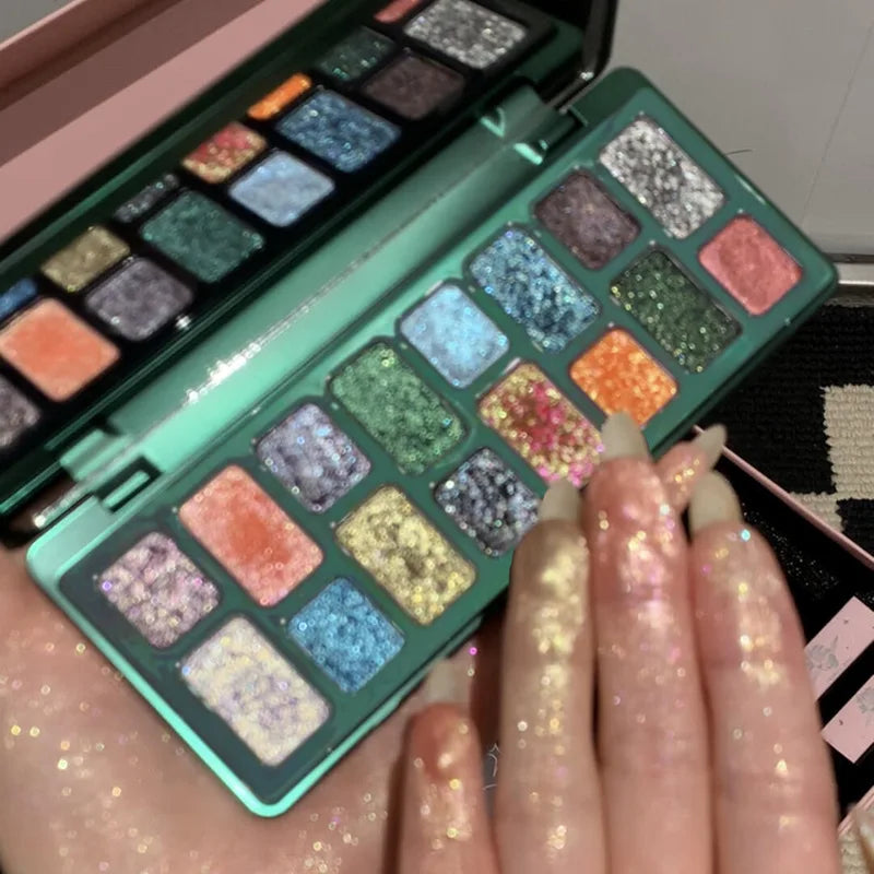 Groinneya 16-Color Green Pearl Eyeshadow Palette